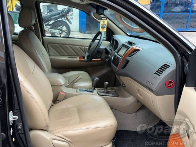 2010 TOYOTA HILUX SW4 