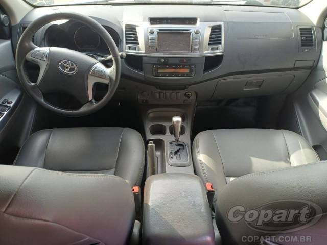 2015 TOYOTA HILUX CD 