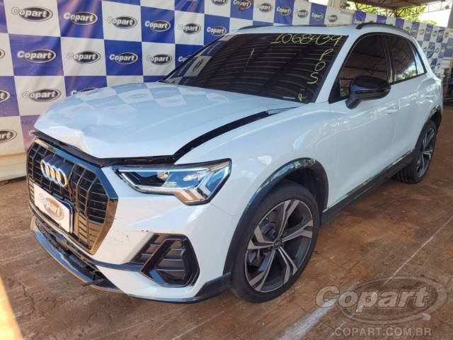 2024 AUDI Q3 