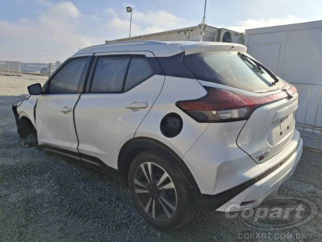 2022 NISSAN KICKS 