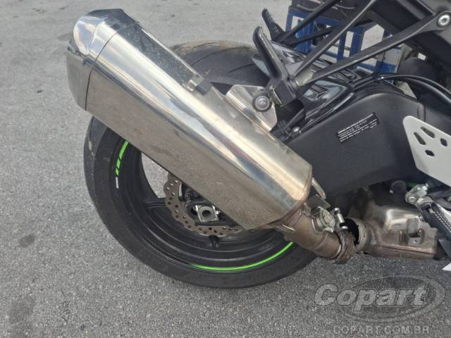 2021 KAWASAKI NINJA ZX-6R 