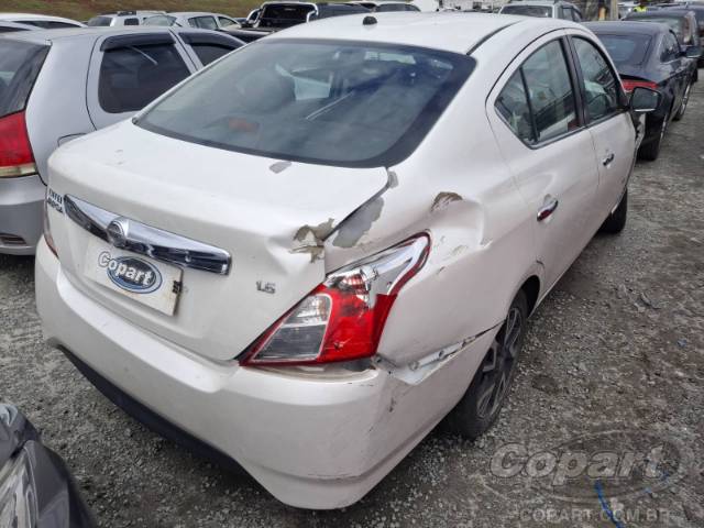 2016 NISSAN VERSA 