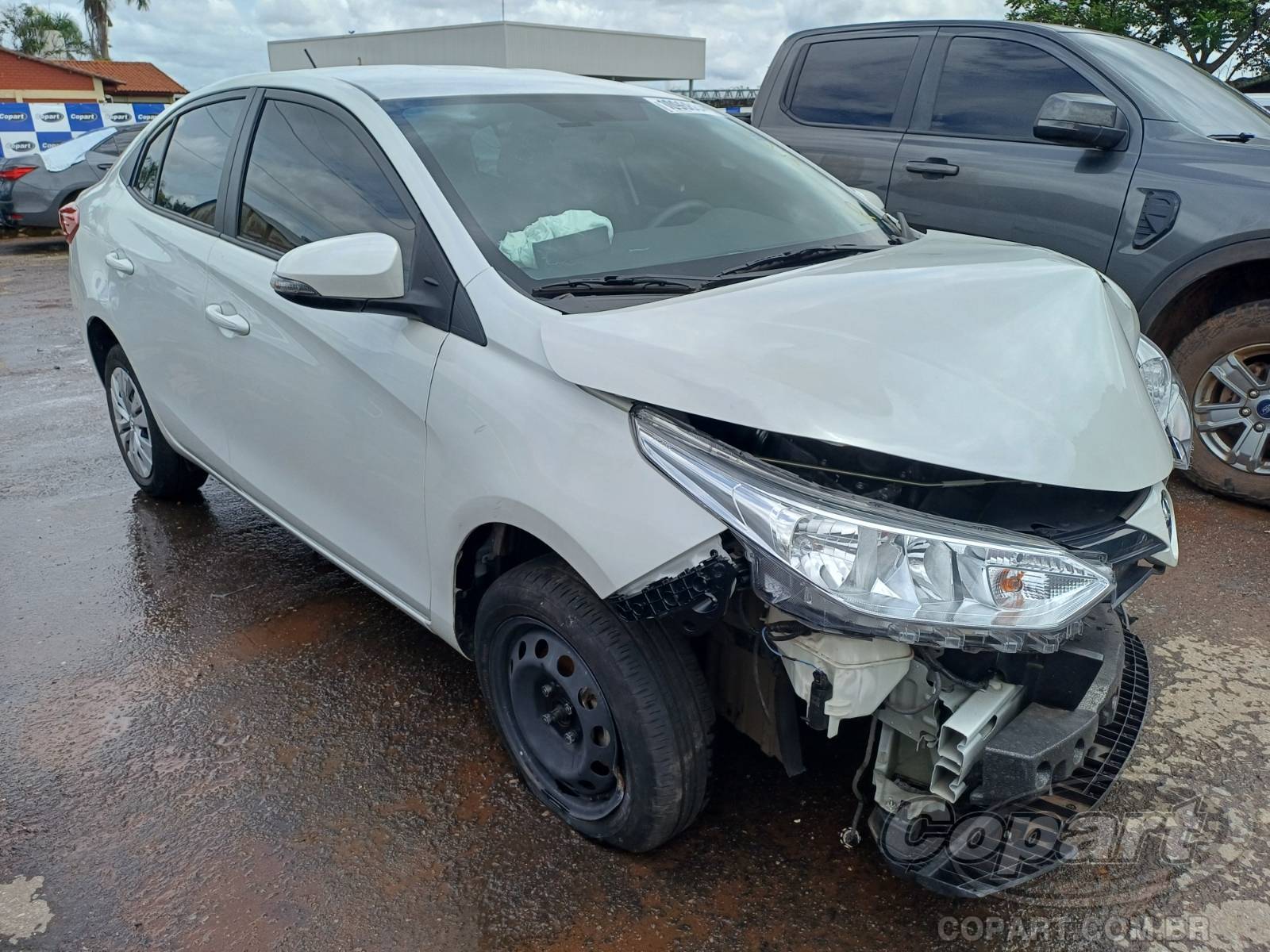 TOYOTA YARIS SEDA