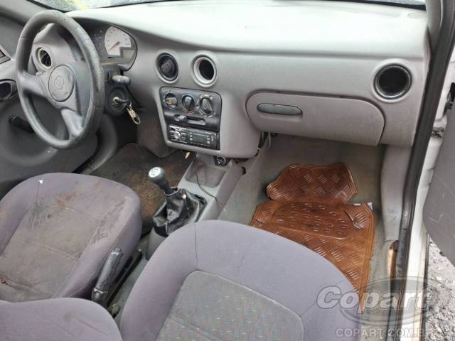 2001 CHEVROLET CELTA 