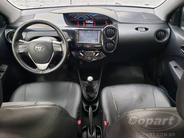 2015 TOYOTA ETIOS SEDA 