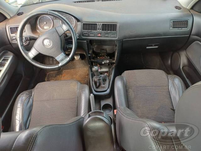 2011 VOLKSWAGEN GOLF 