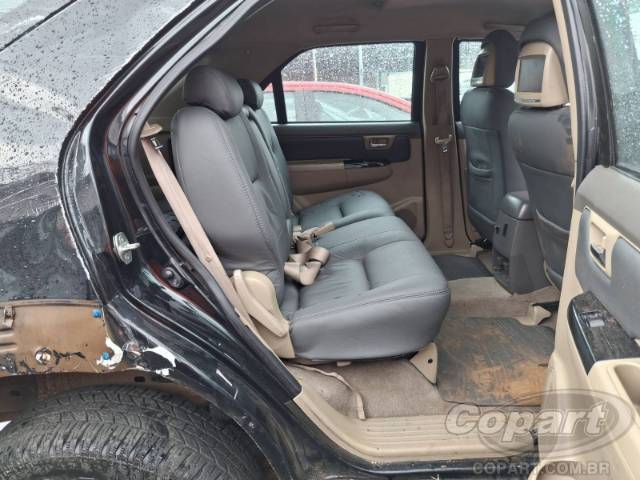 2013 TOYOTA HILUX SW4 