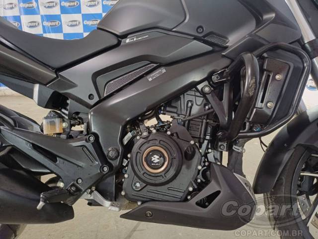 2025 BAJAJ DOMINAR 