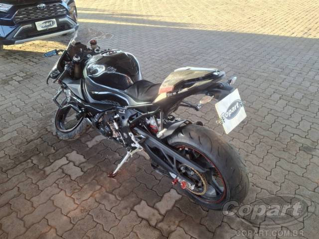 2026 BMW S 1000 