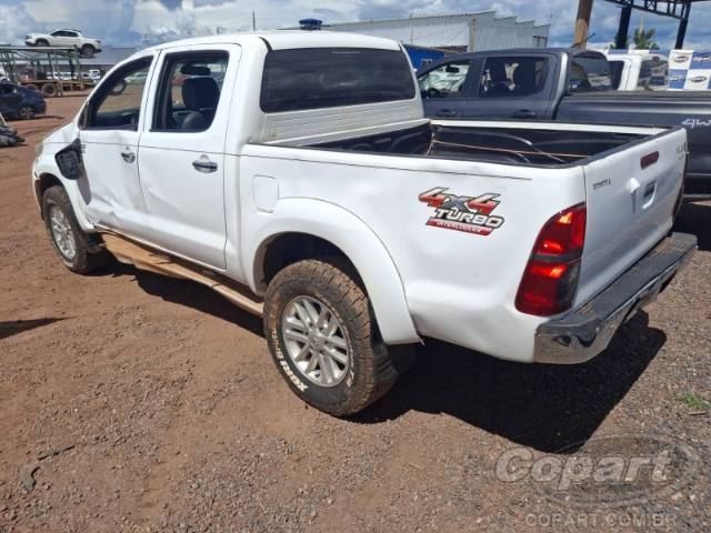 2014 TOYOTA HILUX CD 