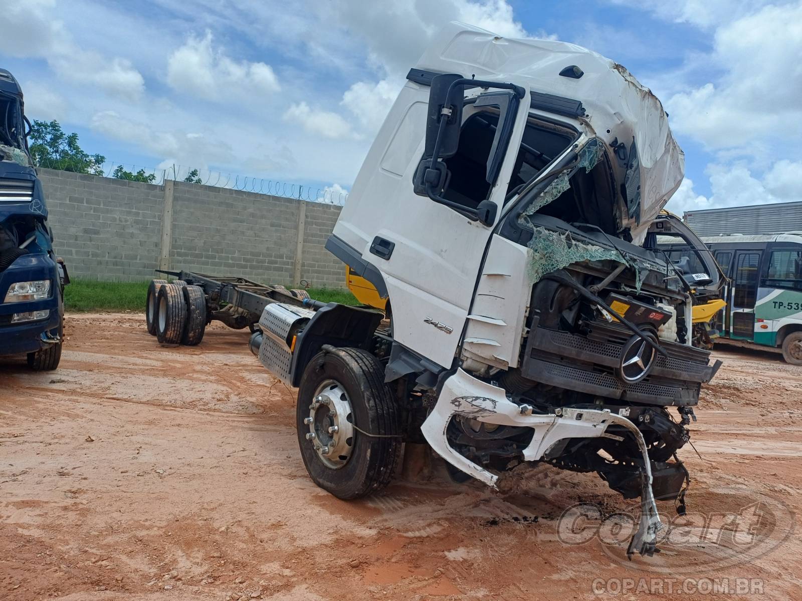 MERCEDES-BENZ Atego 2429