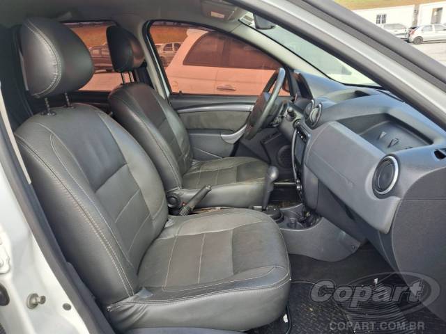 2015 RENAULT DUSTER 