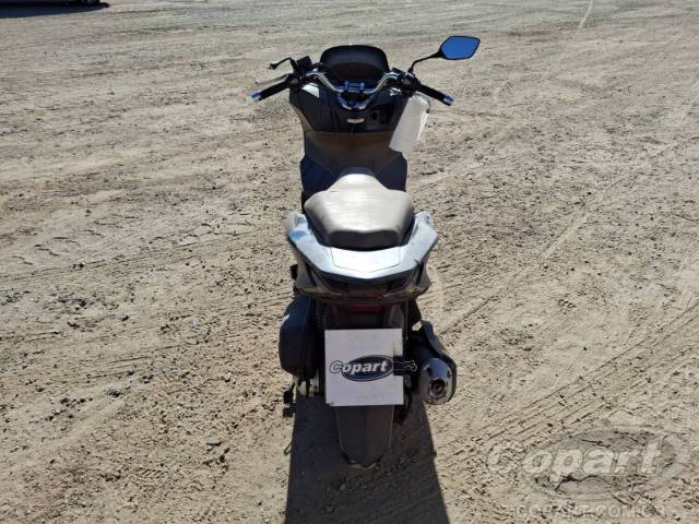2023 HONDA PCX 