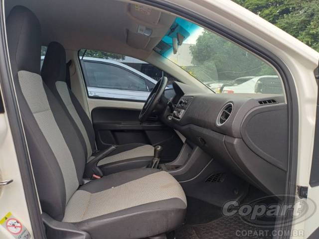 2015 VOLKSWAGEN UP 