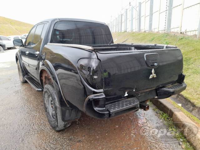 2010 MITSUBISHI L200 TRITON 