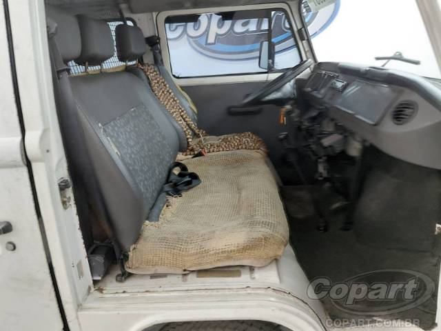 2012 VOLKSWAGEN KOMBI 
