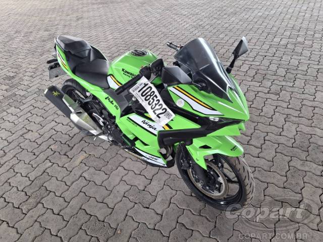 2025 KAWASAKI NINJA 500 