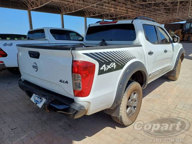 2025 NISSAN FRONTIER CD 