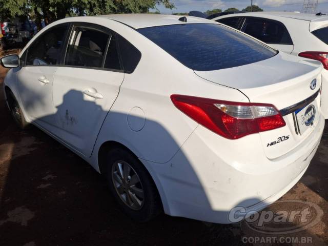 2014 HYUNDAI HB20S 