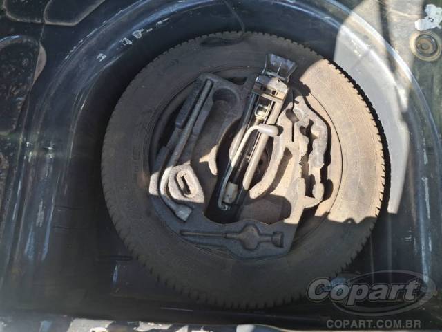 2004 VOLKSWAGEN FOX 