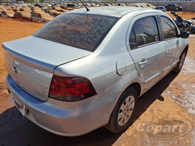 2011 VOLKSWAGEN VOYAGE 