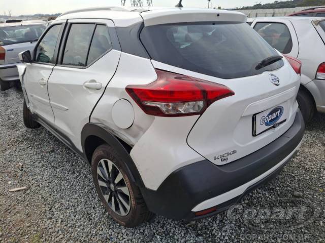 2019 NISSAN KICKS 