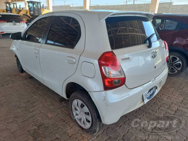 2017 TOYOTA ETIOS 