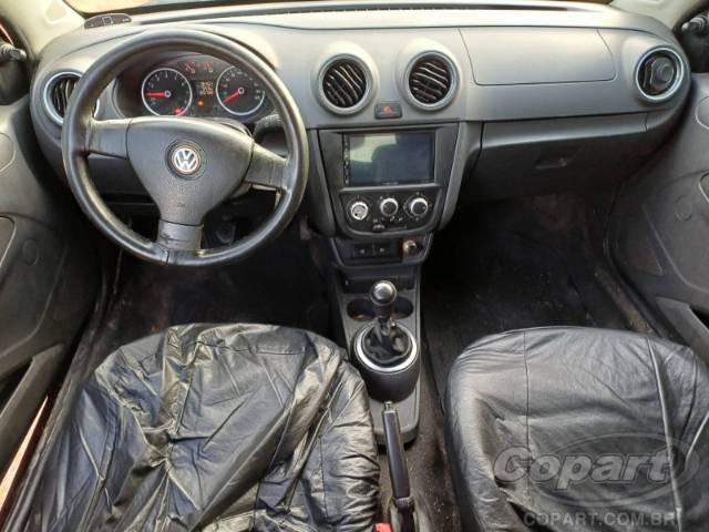 2010 VOLKSWAGEN VOYAGE 