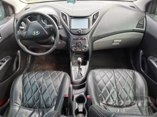 2015 HYUNDAI HB20S 