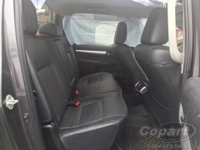 2021 TOYOTA HILUX CD 