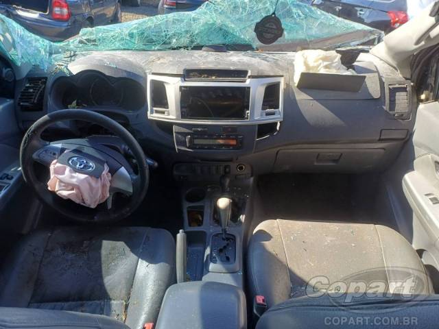 2013 TOYOTA HILUX CD 