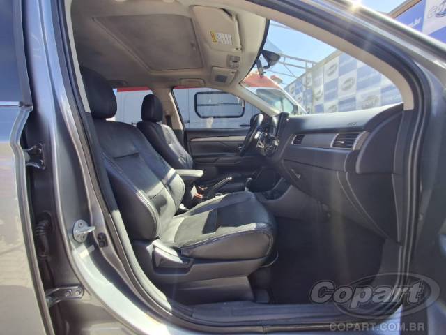 2015 MITSUBISHI OUTLANDER 