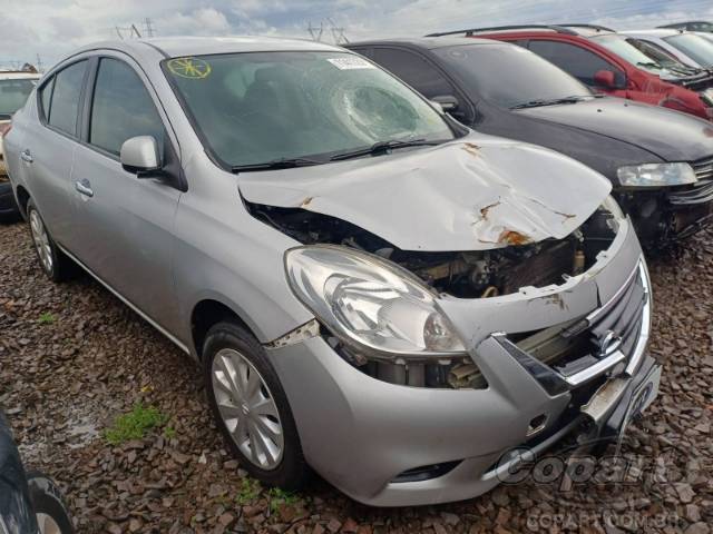 2013 NISSAN VERSA 