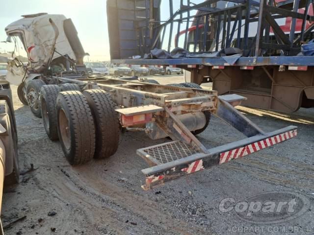2022 VOLVO VM 