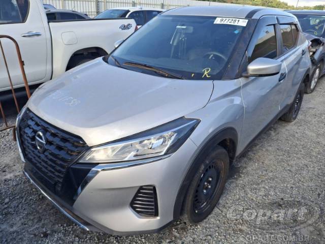 2022 NISSAN KICKS 