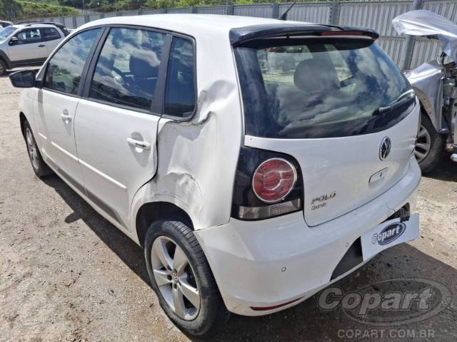 2014 VOLKSWAGEN POLO 