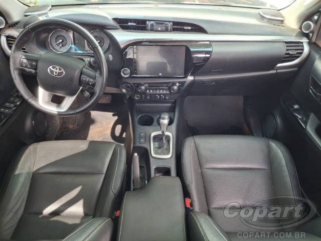 2025 TOYOTA HILUX CD 