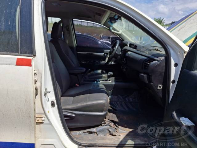 2017 TOYOTA HILUX CD 