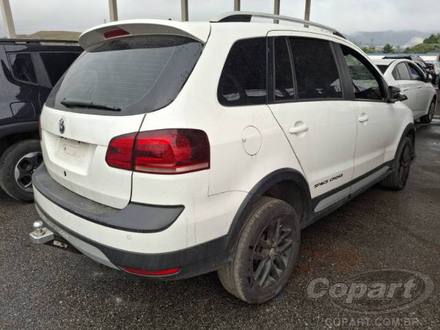 2016 VOLKSWAGEN SPACEFOX 