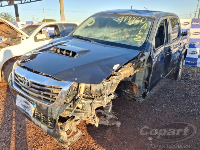 2013 TOYOTA HILUX CD 