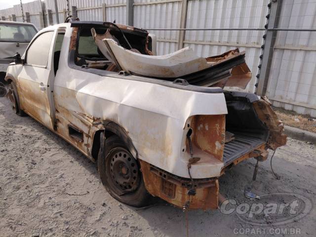 2015 VOLKSWAGEN SAVEIRO 