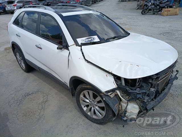 2013 KIA SORENTO 