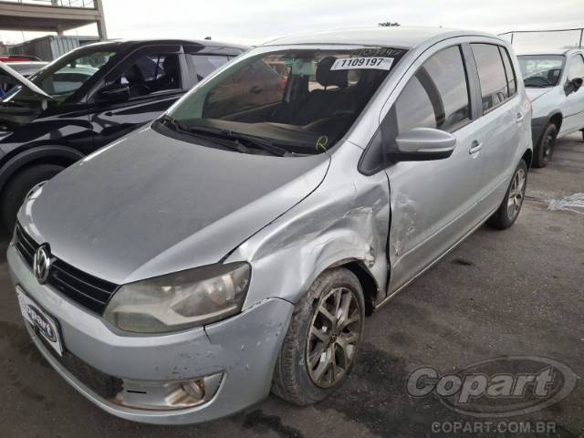 2013 VOLKSWAGEN FOX 