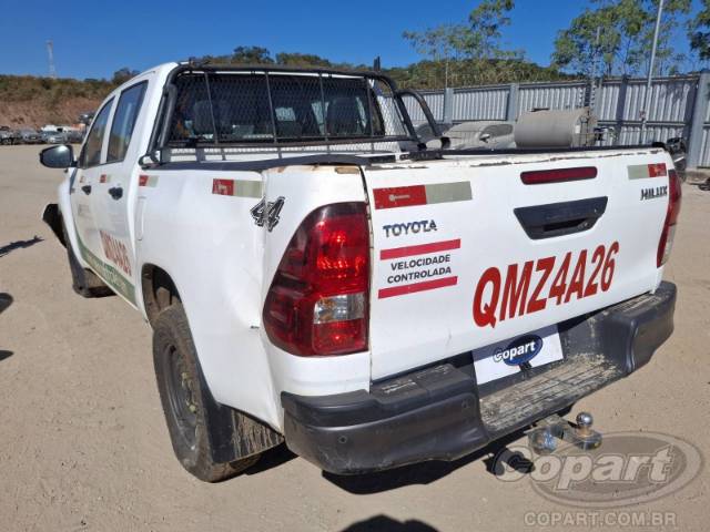 2024 TOYOTA HILUX CD 