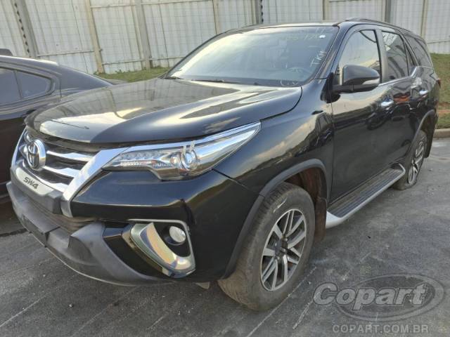 2016 TOYOTA HILUX SW4 