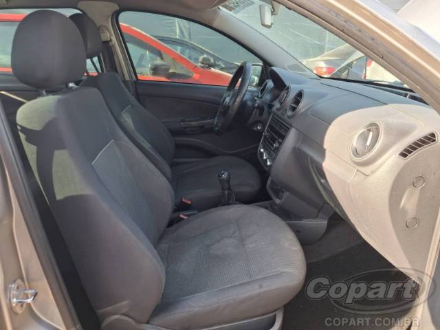 2013 VOLKSWAGEN VOYAGE 