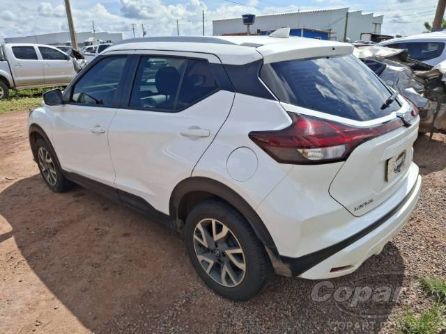 2024 NISSAN KICKS 