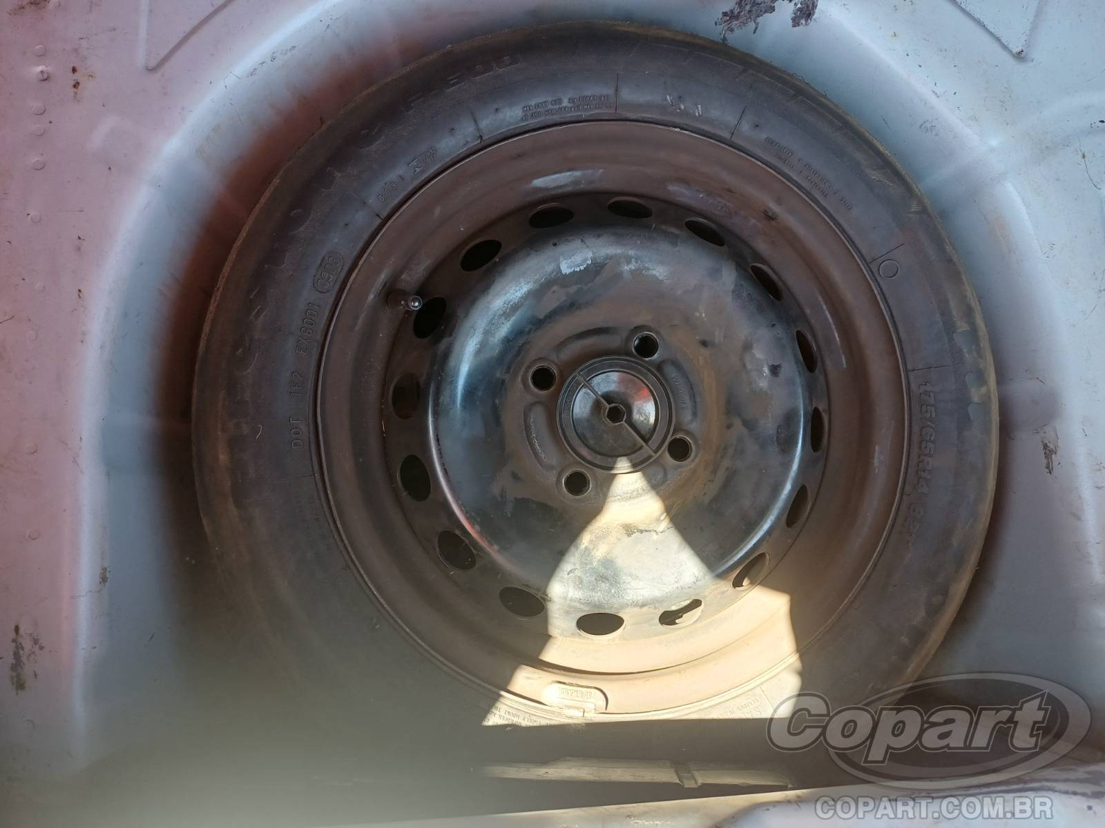 Foto 10 de 10: 2015 FORD KA