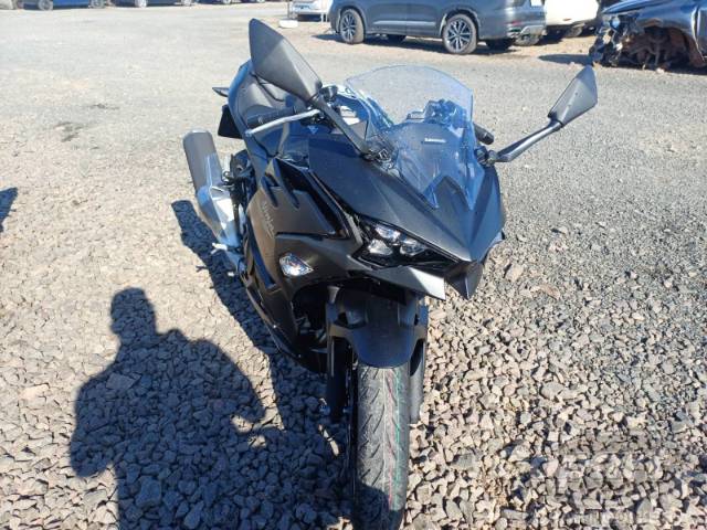 2026 KAWASAKI NINJA 500 
