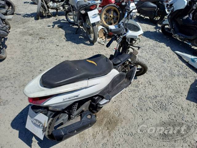 2015 HONDA PCX 
